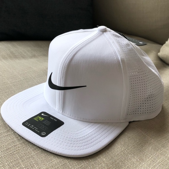 nike magnolia hat